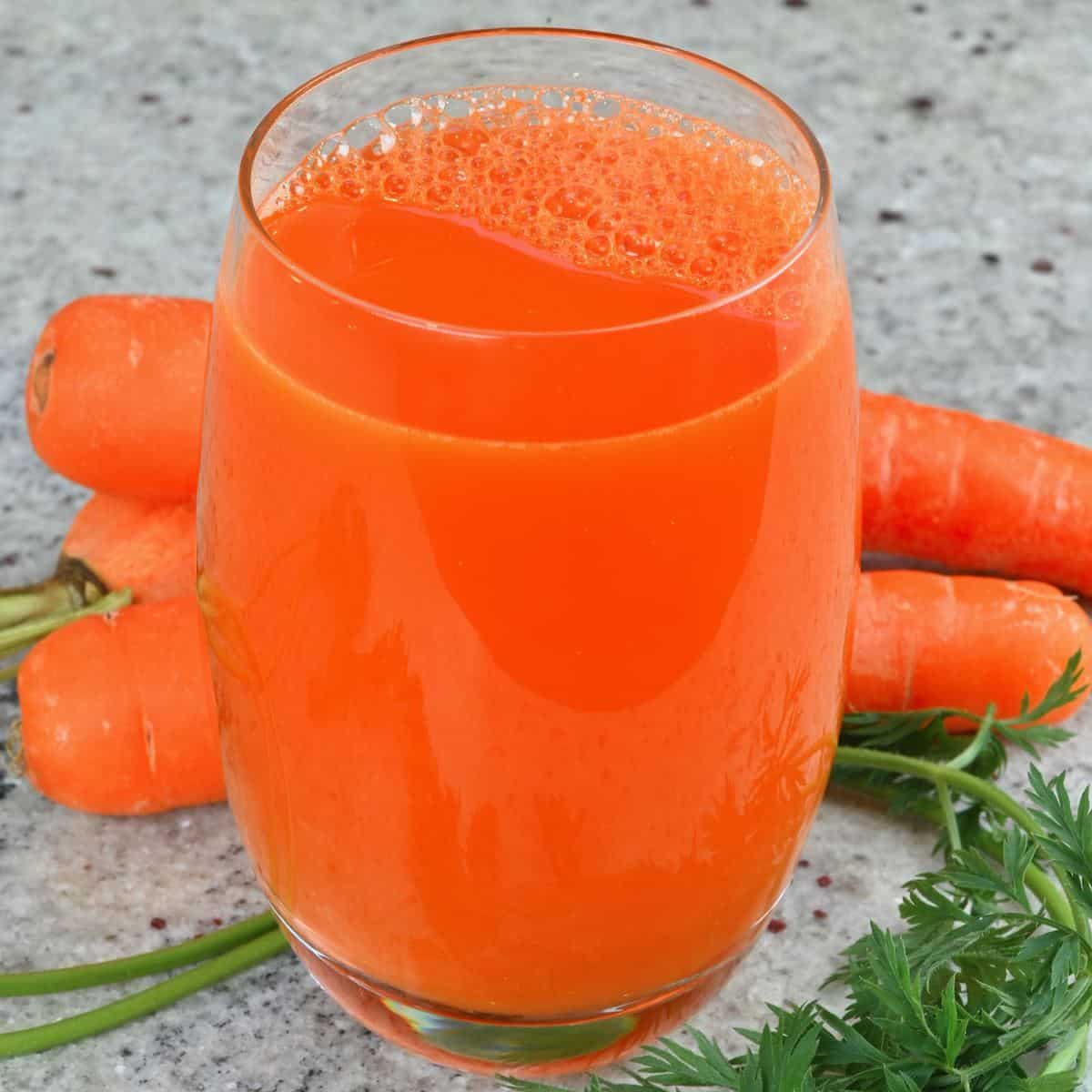 Homemade Carrot Juice: Juicer & Blender Methods Explained